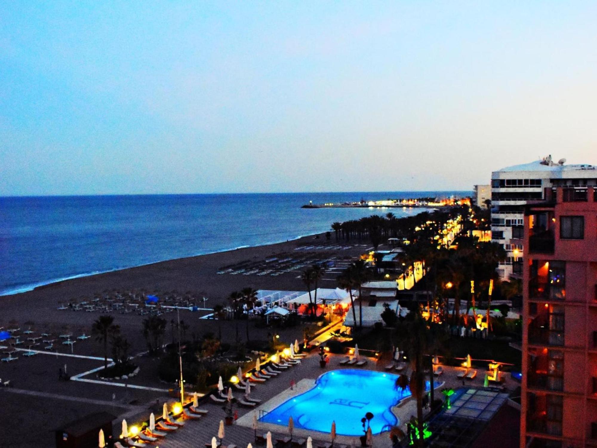 Luminoso Apartamento De 3 Dormitorios A Pie De Playa En トレモリノス エクステリア 写真